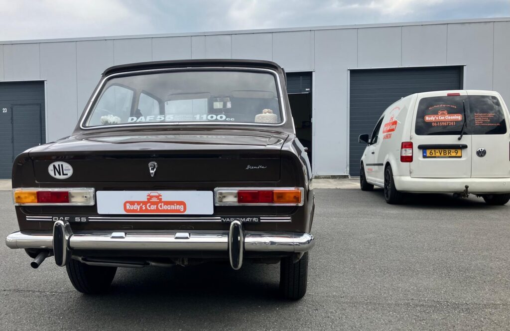 auto poetsen in assen – binnen & buiten 25